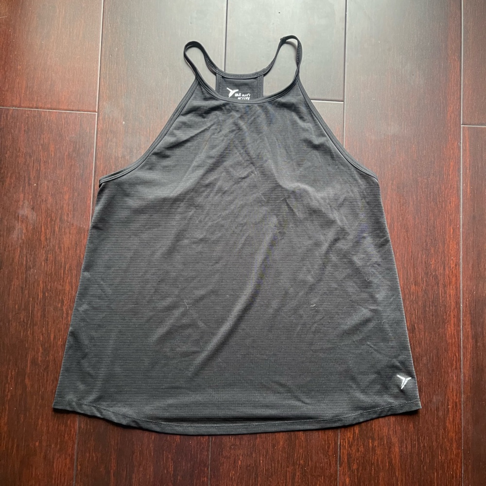 Old Navy Active Shirt. Black. Size Medium.